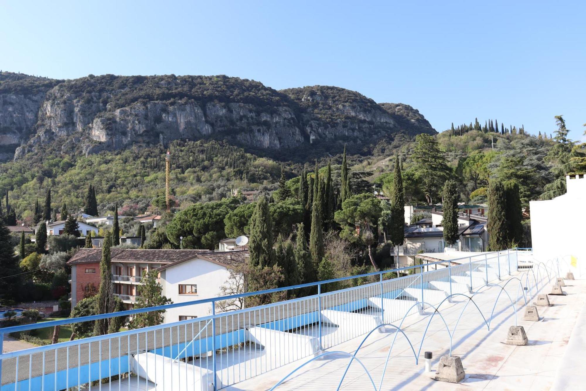 Monika Holiday 315 Magic Lake Garda  Bagian luar foto